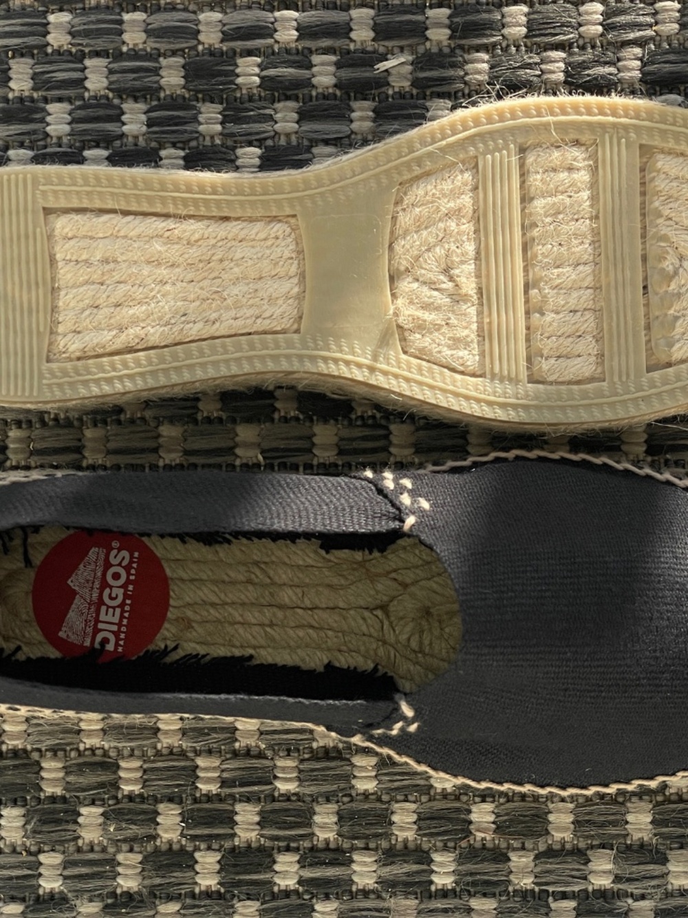 Black Espadrille Slip-On Women’s Shoe FROM SPAIN - Picture 3 of 3